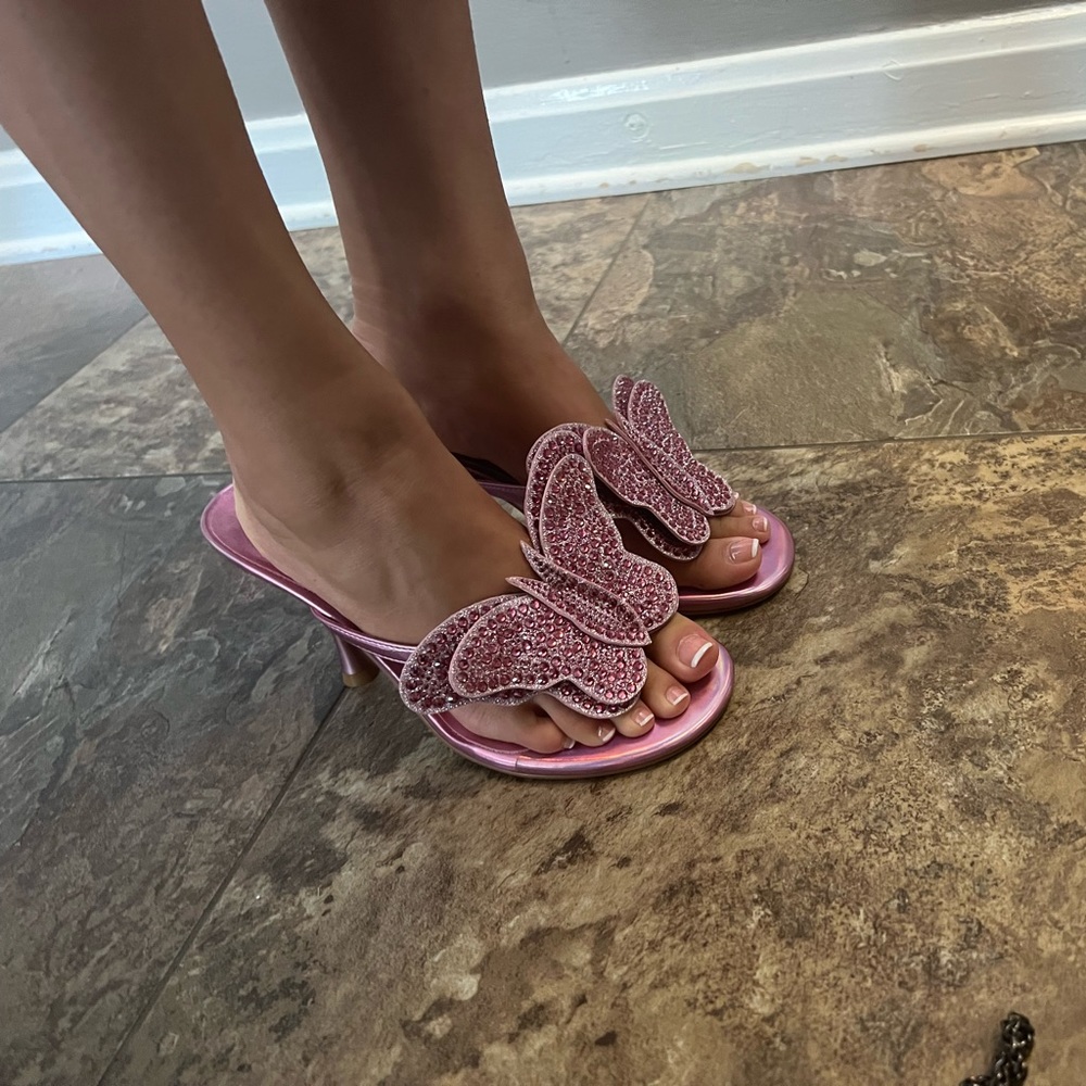 Never worn before Jeffery C. Butterfly kitten heel